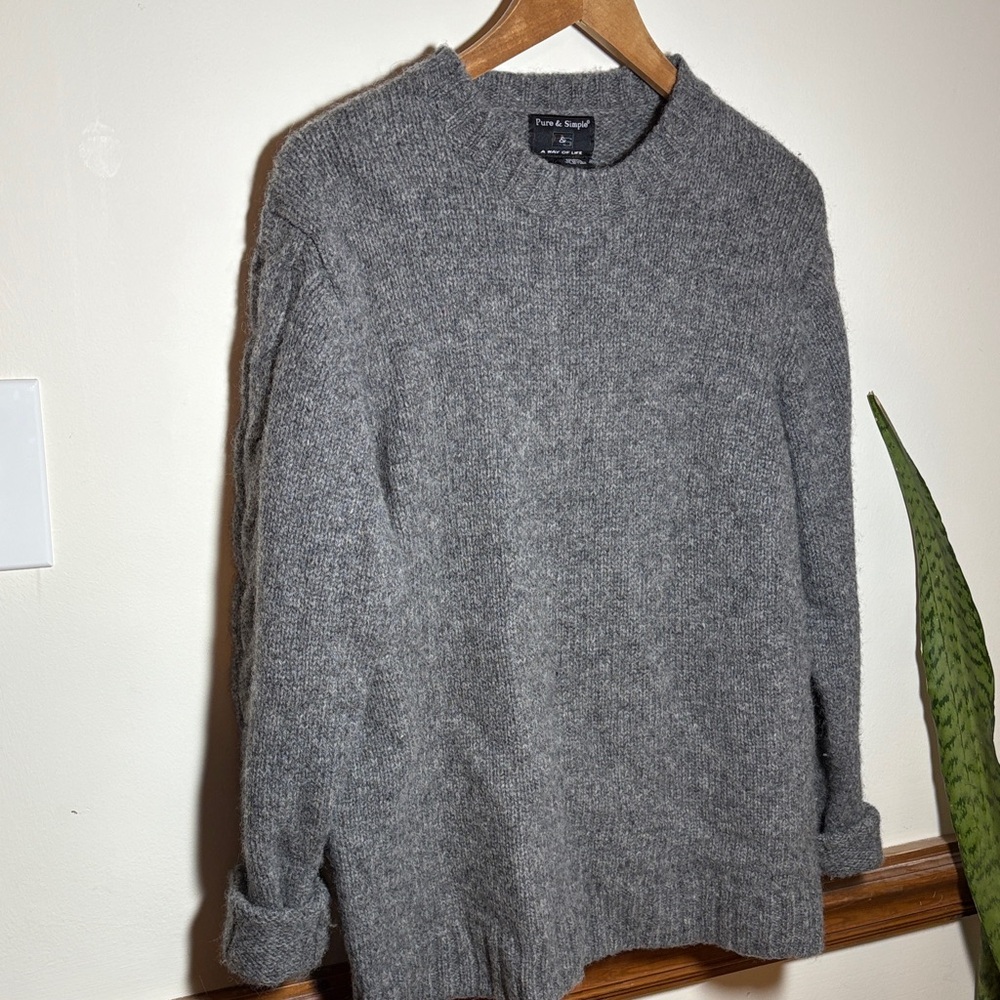 Men's Gray Crewneck Sweater